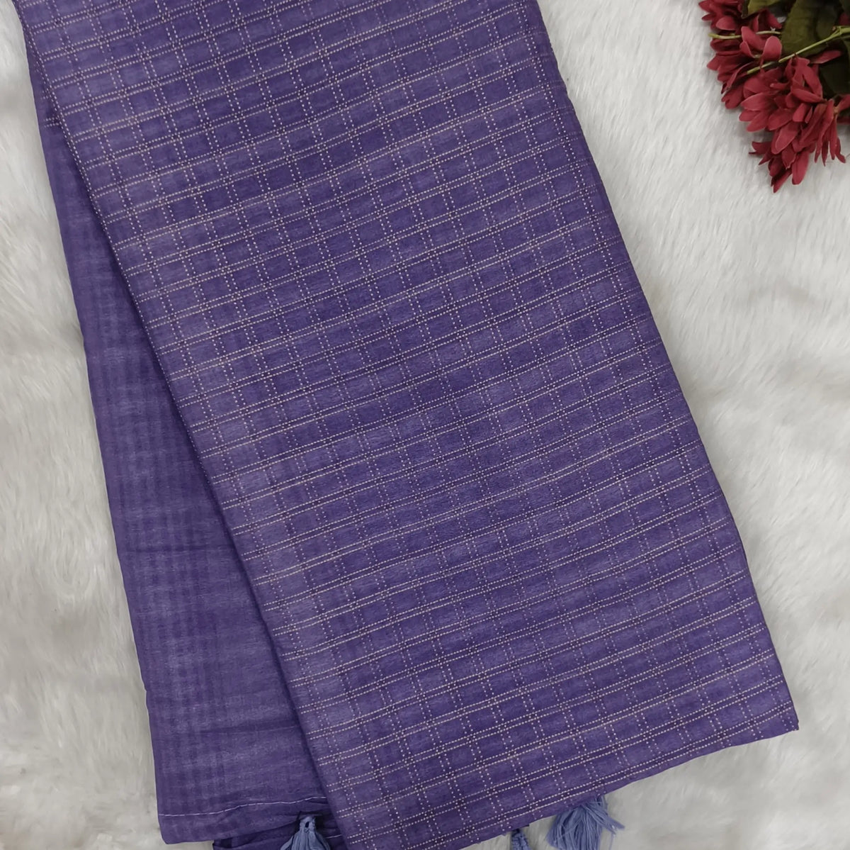 Light purple soft semi tussar saree (Soft, Thin) thread weaving all over, short plain pallu, plain running blouse with thin borders. NS300