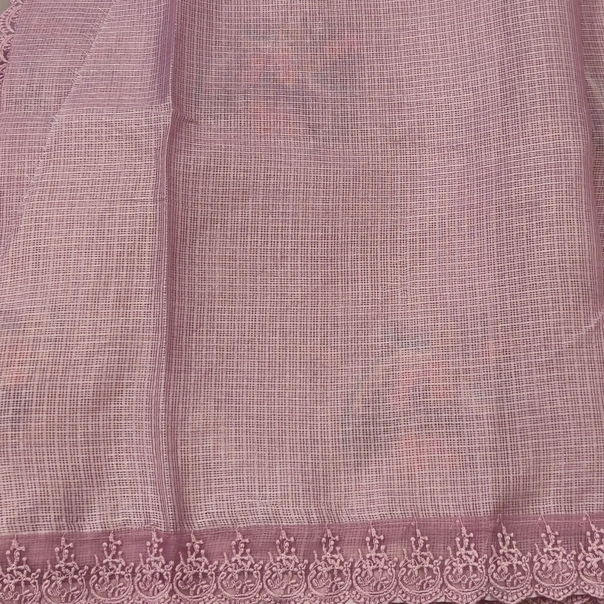 Pastel pink premium kota saree with embroidered bird and floral motifs all over (Thin, Lightweight) lace tapings as borders, rich embroidered pallu, plain running blouse. NS308