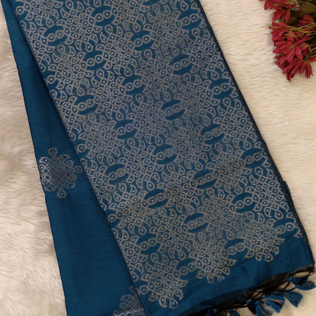 Dark turquoise blue semi tussar saree, with rich traditional zari weaving all over (thin, Textured) rich pallu, running blouse with zari woven buttas and borders. NS318