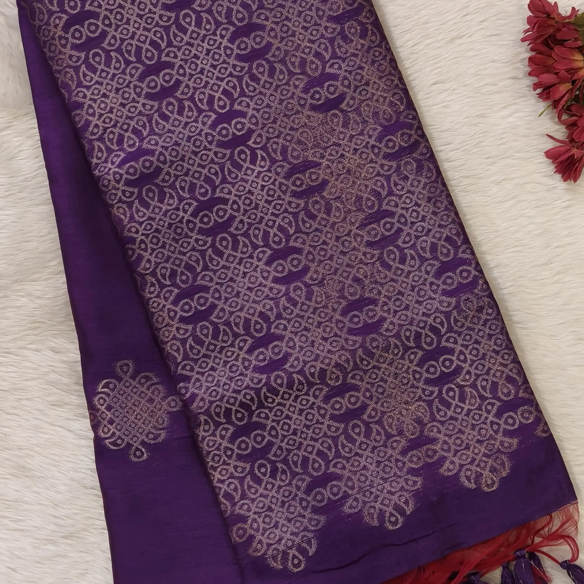 Purple semi tussar saree, with rich traditional zari weaving all over (thin, Textured) rich pallu, running blouse with zari woven buttas and borders. NS317