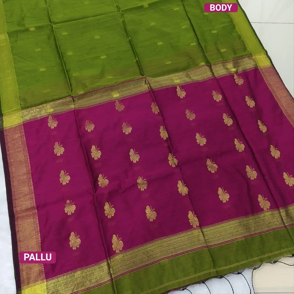 Mossy green with rani pink Traditional zari woven silk cotton saree,Contrast double side borders, thread woven pallu, thread woven running blouse with borders. NS25