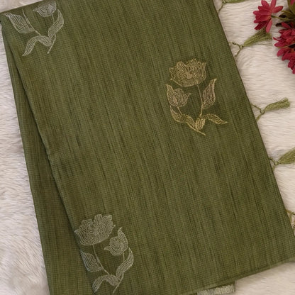 Sage green premium ribbed silk saree(textured,thin)with silver and antique gold zari,weaving all over,antique gold zari woven pallu,running blouse with zari woven buttas and borders. NS252