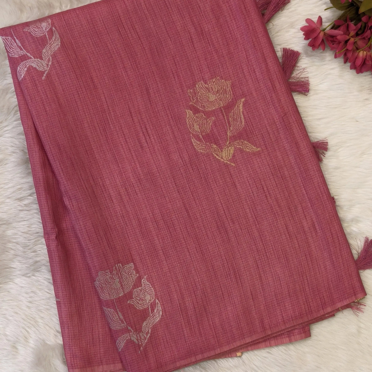Onion pink premium ribbed silk saree(textured,thin)with silver and antique gold zari,weaving all over,antique gold zari woven pallu,running blouse with zari woven buttas and borders. NS254