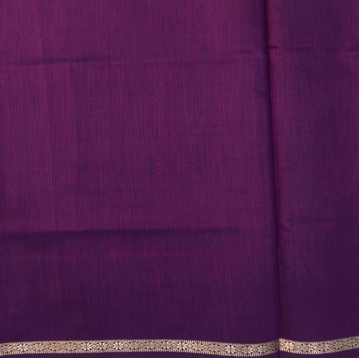 Purple and green semi maheshwari silk cotton saree (thin, lightweight) zari woven borders and buttas all over, contrast pallu, plain running blouse with borders. NS359