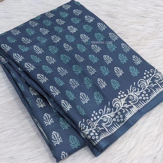 CODE WS805 :Navy blue modal masleen saree with beautiful block prints all over(very soft and flowly fabric), block printed pallu ,running plain blouse with borders.